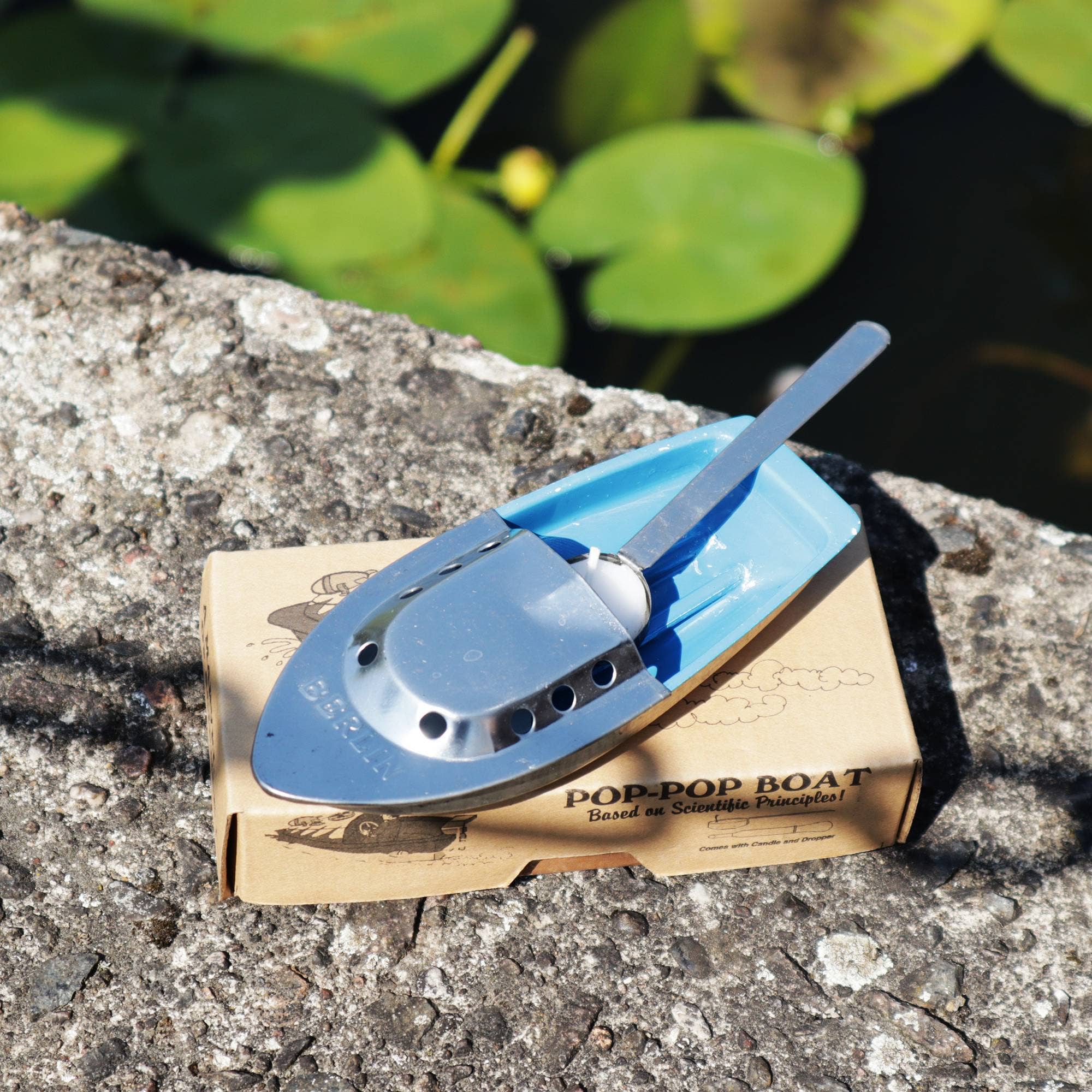 Tribal Trade GmbH - Vendita all'ingrosso Giocattolo classico - Bambini - Candelabro giocattolo in latta Berlin argento azzurro pop5