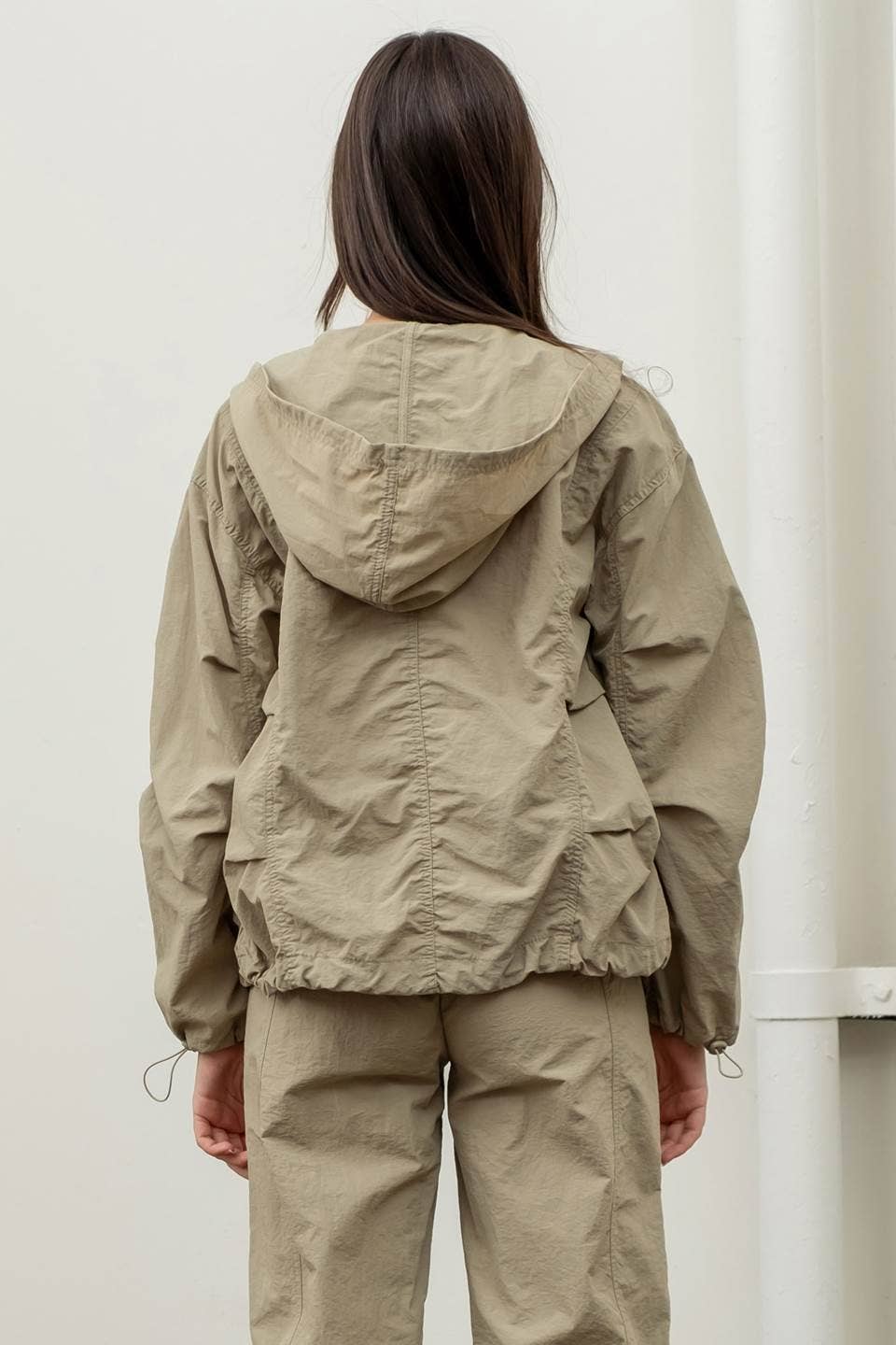 The Workshop Studio - Wholesale Jacket - Women's - ZIP UP DRAWSTRING HOODED JACKET8