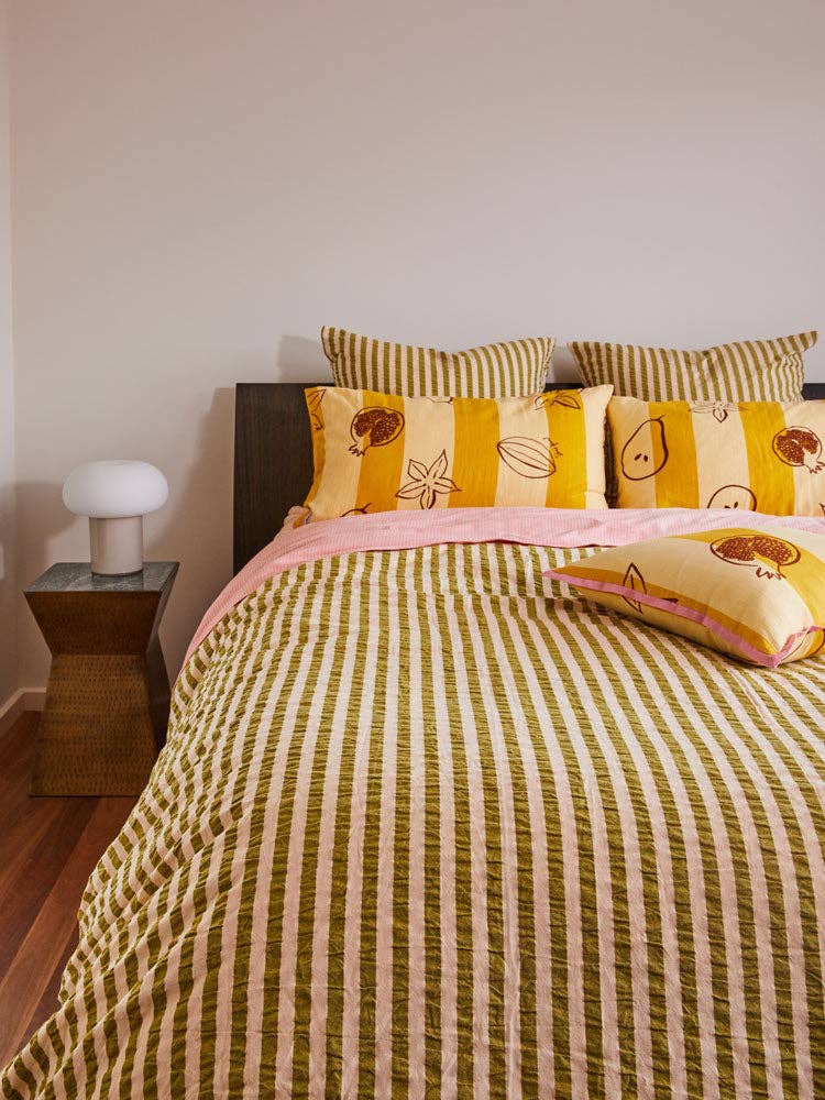 Mosey Me – Großhandel Bettdecke – Pistazien-grün gestreifte Seersucker-Bettbezüge2