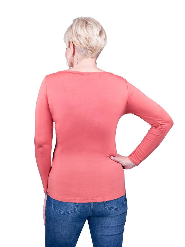 TINA Stephens Italy/Tees By Tina - Wholesale T-Shirt - Women's - Everly Viscose Sheen Top (BLS137)33