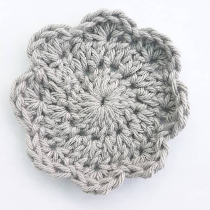 Cotton Crochet Floral Soft Face Scrubbie Light Grey for wholesale by Clover Garden Crafts