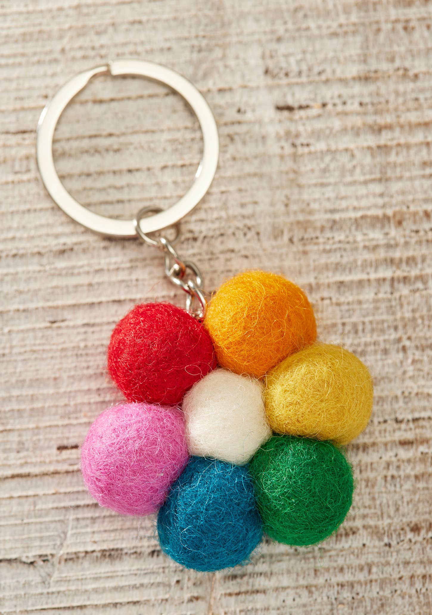 Namaste – wholesale Keychain – Unisex – Felt Rainbow Flower Keyring0