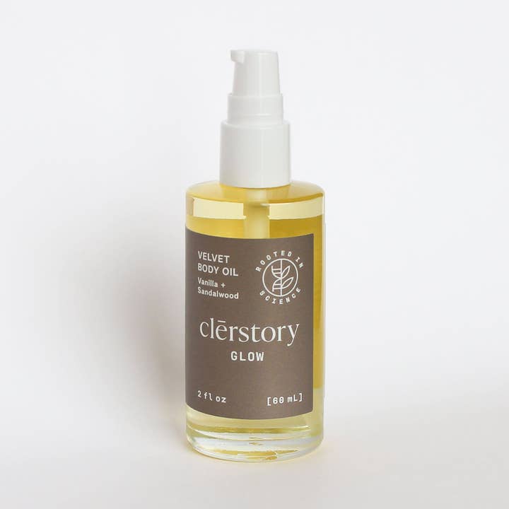 Huile pour le corps Glow Velvet - Vanille + bois de santal pour la vente par Clērstory Skincare