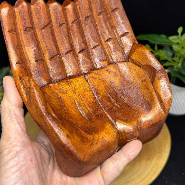 The 7 Directions - Wholesale Spiritual Stone/Crystal - 40 pc Mix gem mini cross w/ wooden hand display F4423