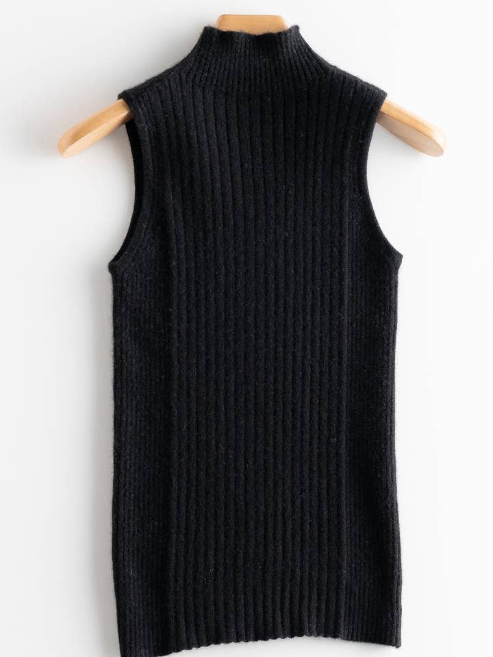 Gilet col montant en cachemire pour la vente par Bellemere