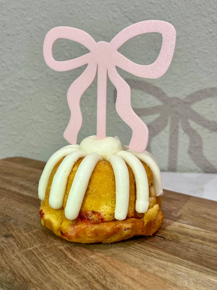 Cupcake-toppers met strik voor wholesale door Sprinkles N Stuff