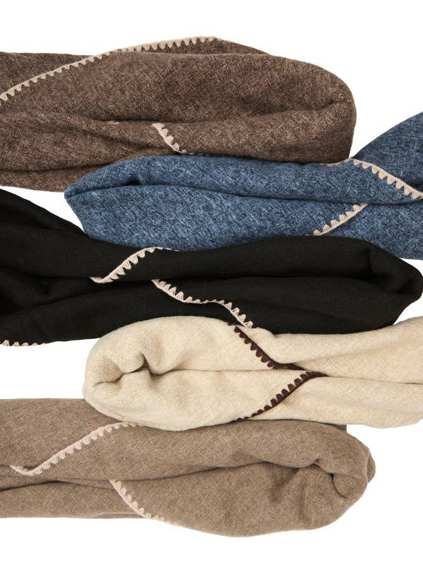 Knitted Triangle Shawl for wholesale by SAACHI