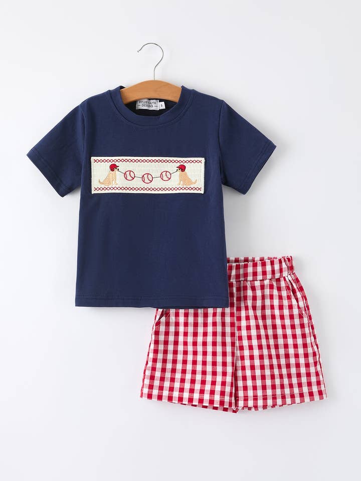 Conjunto para niños pequeños - Camiseta con perro de béisbol bordado y pantalones cortos de cuadros para venta al por mayor de Rylee Faith Designs