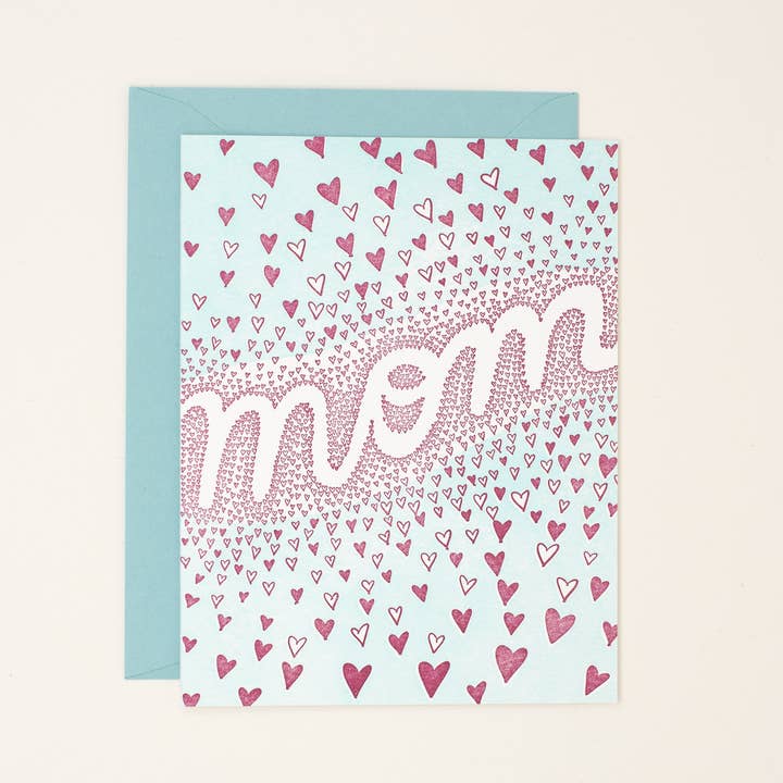 Mom Hearts - Carte de vœux pour la fête des mères pour la vente par Helen Edna