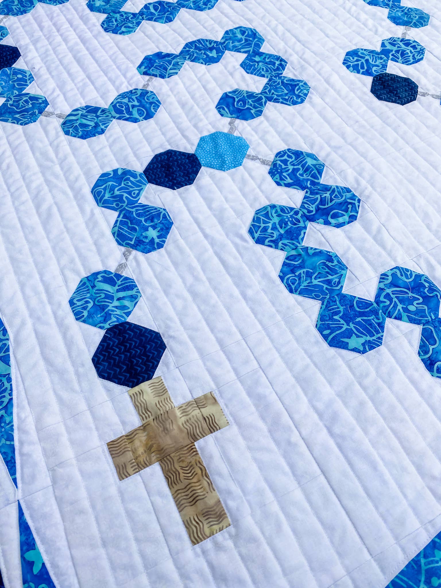 Faith and Fabric - Wholesale Quilt - Quilt Pattern: Rosary Quilt2