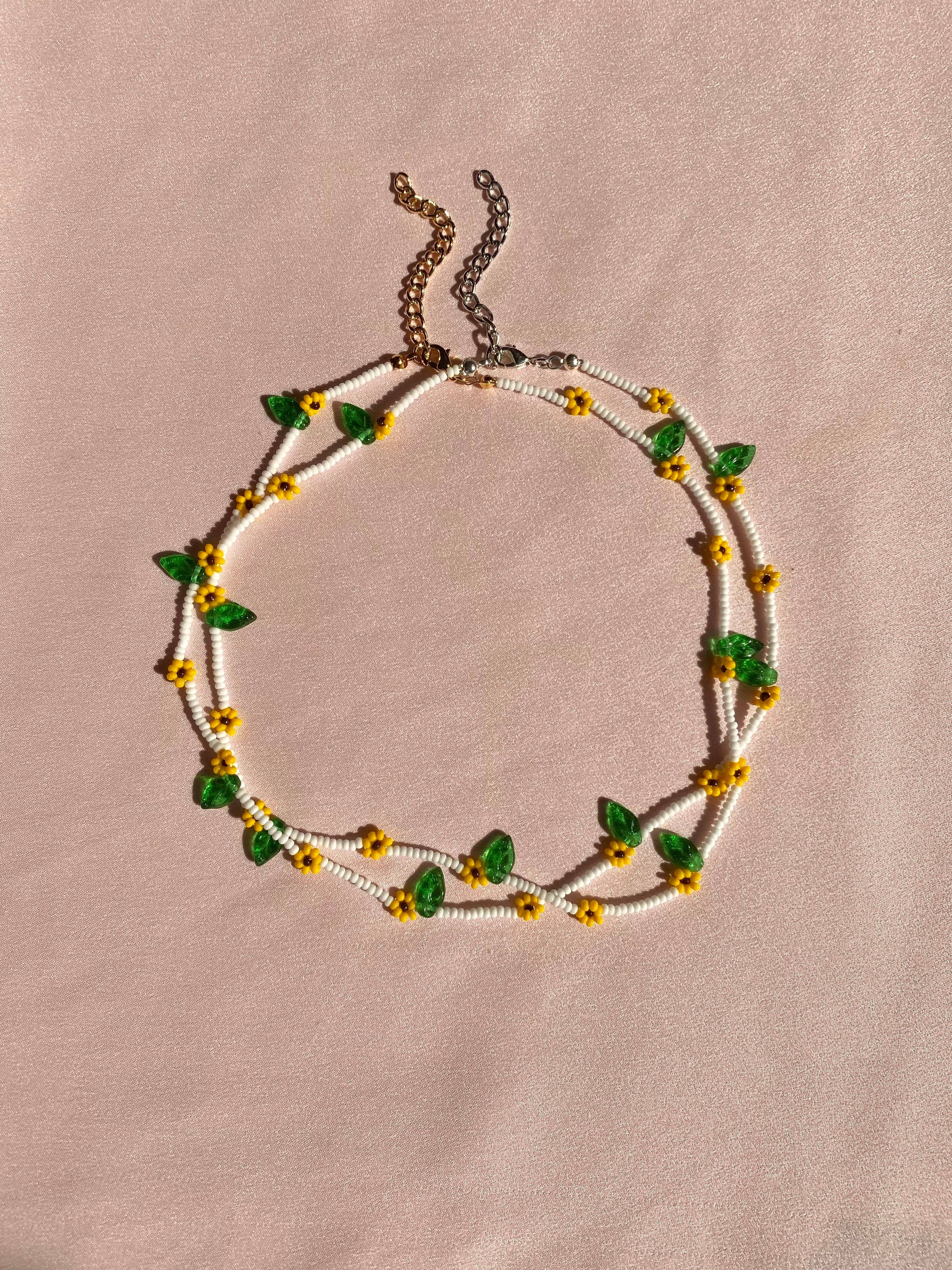 Lil Things Shop - Wholesale Beaded/Pearl Necklace - Sunflower Necklace