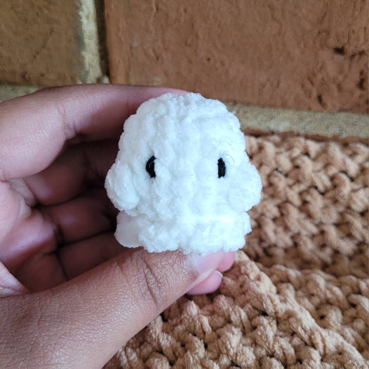 1.5" Crochet Ghost Plushies for wholesale by Katie Alay