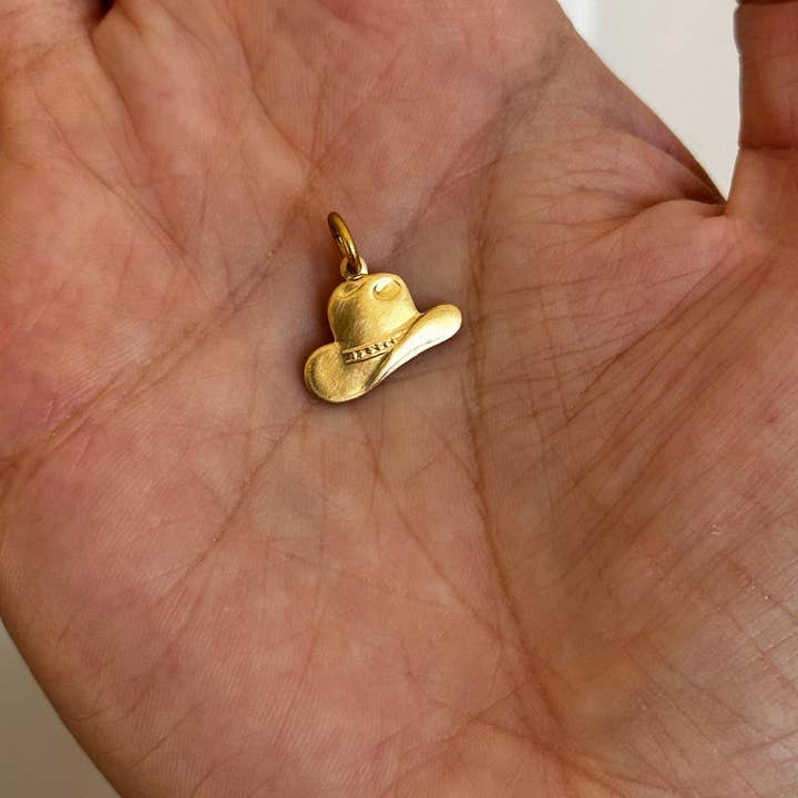 Västerländsk vintage mässing cowboyhattberlock för smycken för wholesale av The Brass Era