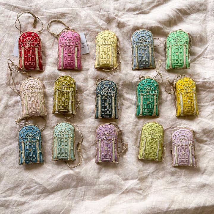 (15 pcs) Dublin Door Handmade Irish Linen Holiday Souvenir for wholesale by Katie Larmour Linen