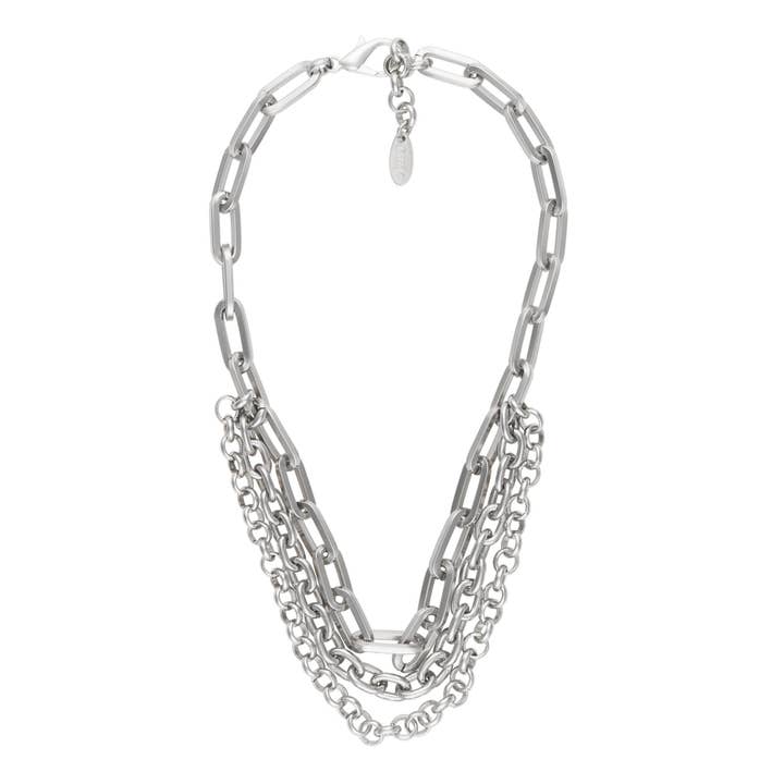 Necklace “three turns” in silver for wholesale by Gloria Mago