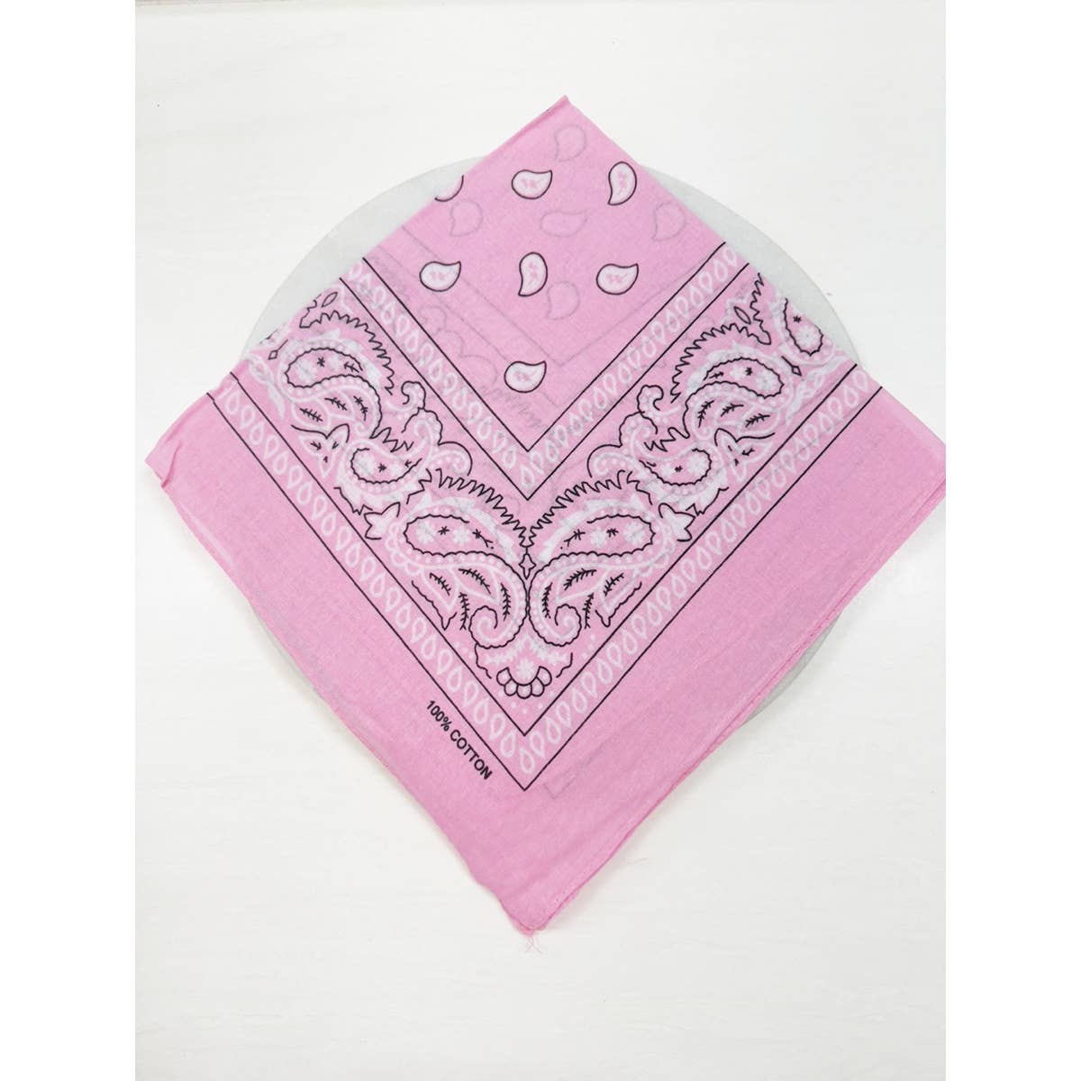 ROSE Bandanas à motif cachemire rose en vente sur Faire3