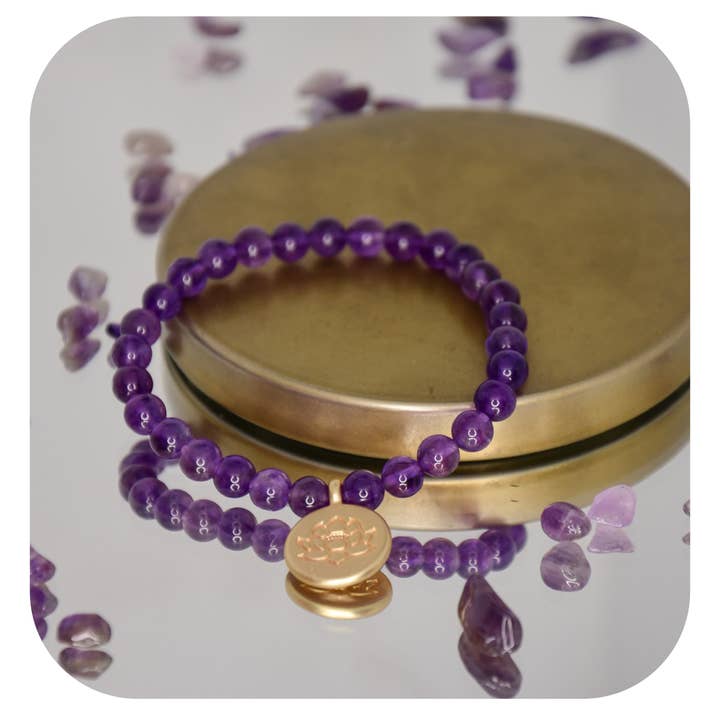 Amethyst Armband mit Lotusanhänger 6mm für den Großhandel von MalaSariLove e.U.