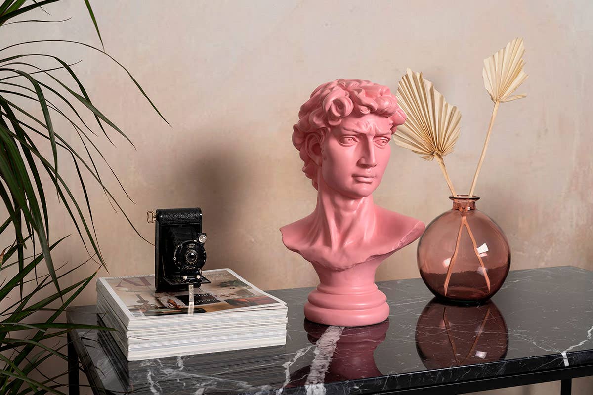 Gdeco - Wholesale Sculpture - David Rosa Resin Sculpture 36Cm1