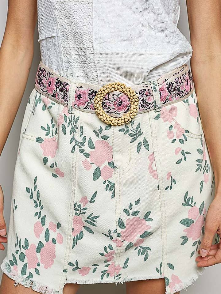 Ceinture florale à boucle ronde perlée pour la vente par Pol Clothing