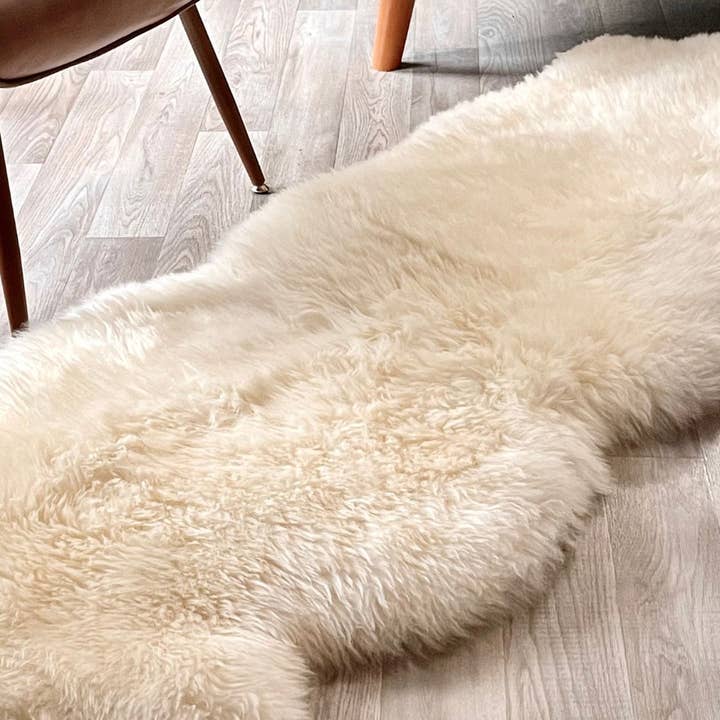 Rodeo - Wholesale Area Rug - Real Wool Authentic Sheep Skin Natural Color