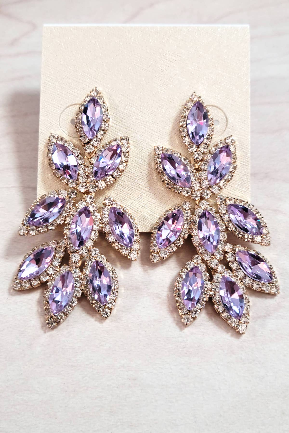 Chicas - Wholesale Dangle Earrings - Pair of drop earrings with crystal jewel rhinestones 4401122