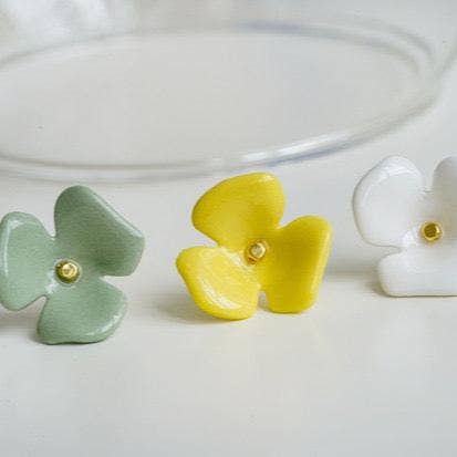 lilibo - Wholesale Stud/Post Earrings - Hydrangea -handmade porcelain jewellery earring0