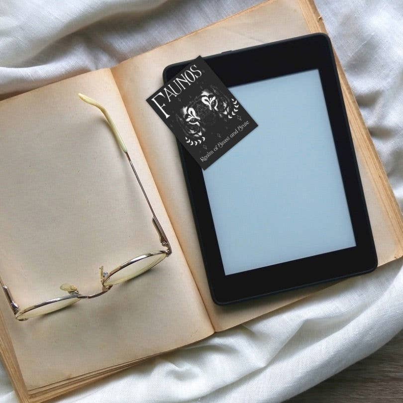 Serafine Art and Design - Wholesale Sticker - Spark of the Everflame Emarion Travel Sticker14