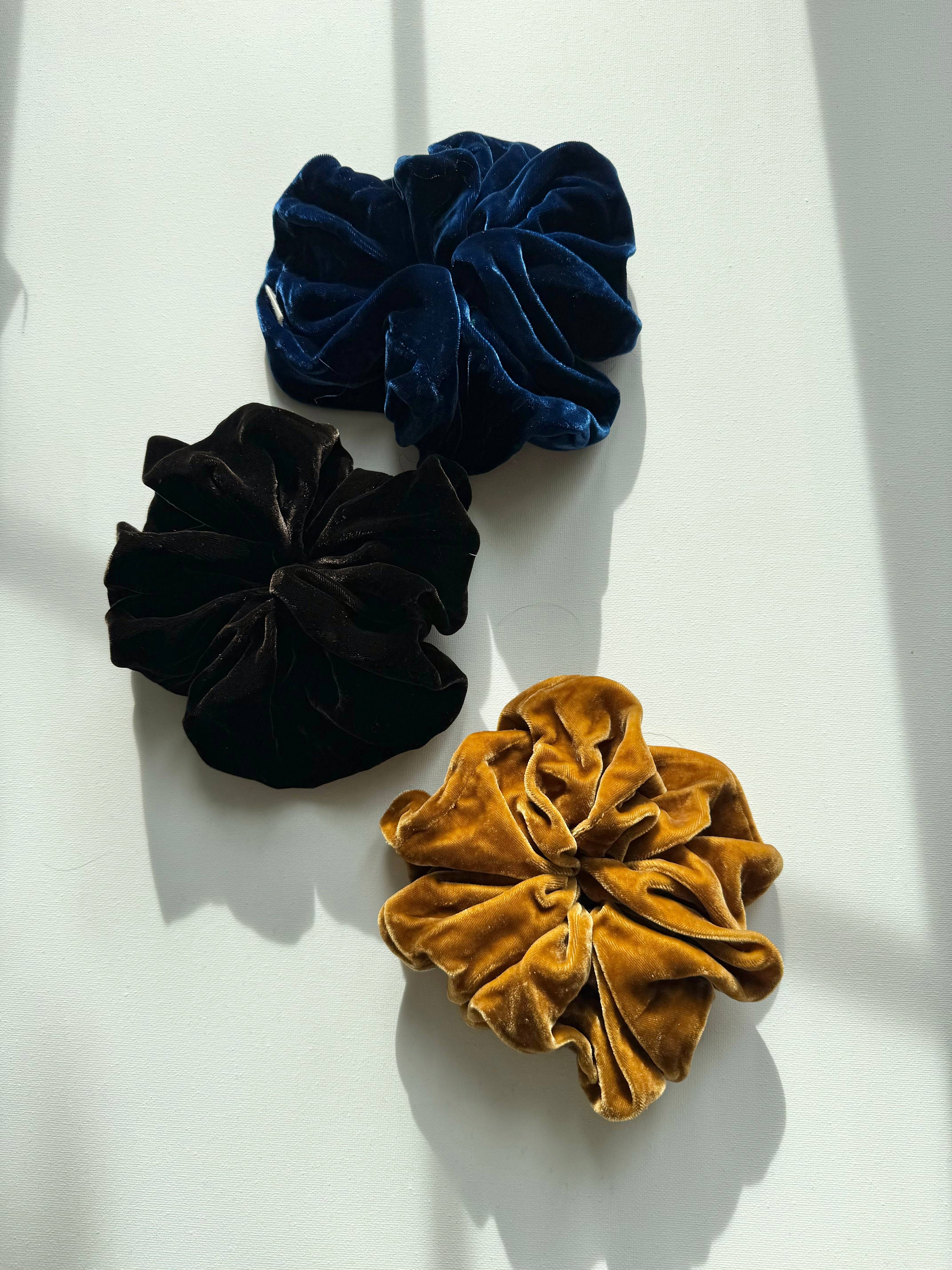 Billy Bamboo - Wholesale Scrunchie - Women's - SILK VELVET SCRUNCHIES - heritage9
