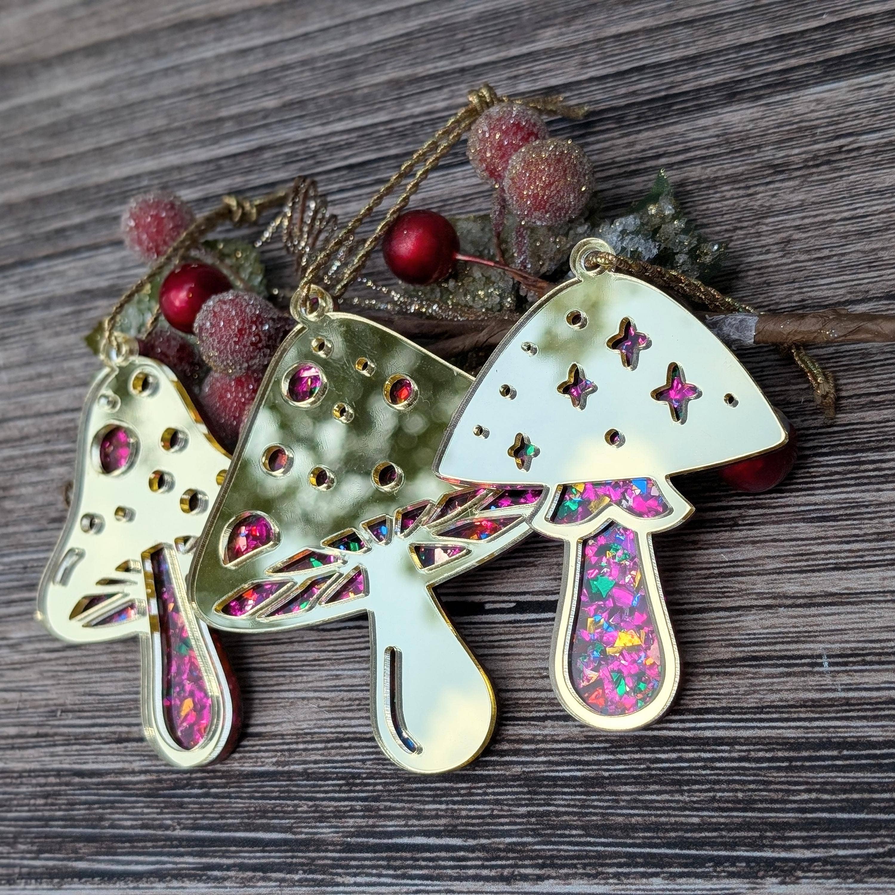 Shelfish Modern – wholesale Ornament set – Set of 3 Mushroom Ornaments - Funky Christmas Ornaments - Ornament Gift Set - Cottage core Ornaments - Nature Ornaments - Mushroom Christmas1