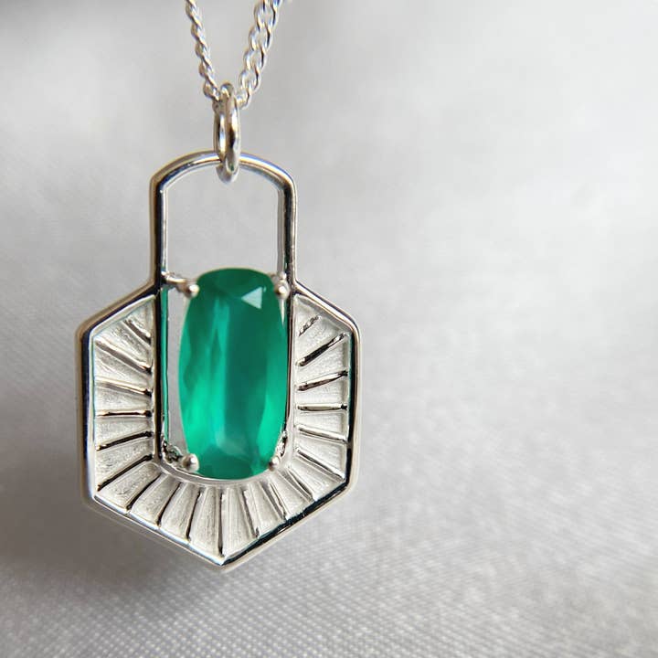 Lia | Green Onyx Necklace in Sterling Silver for wholesale by Thimble Rose