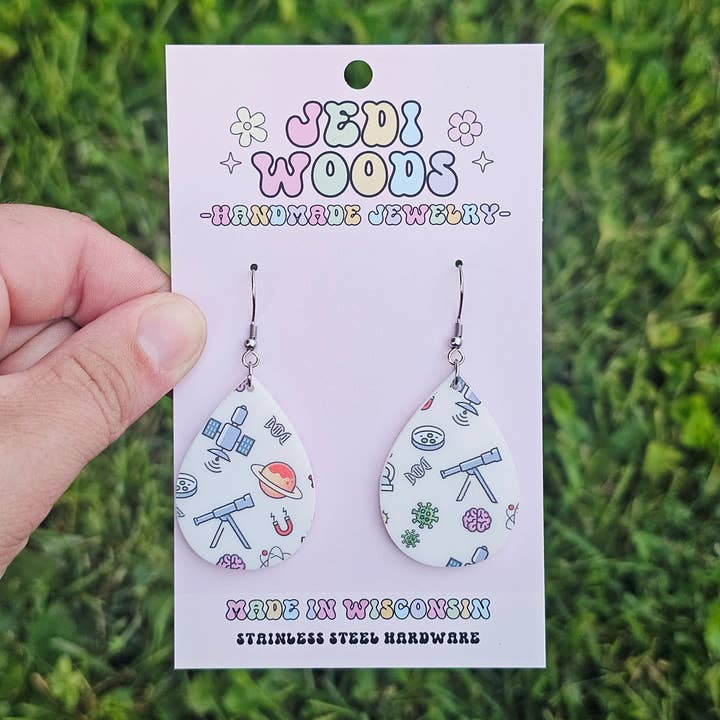 Science Explorer Traandruppel Oorbellen - Terug naar School Sieraden voor wholesale door Jedi Woods LLC