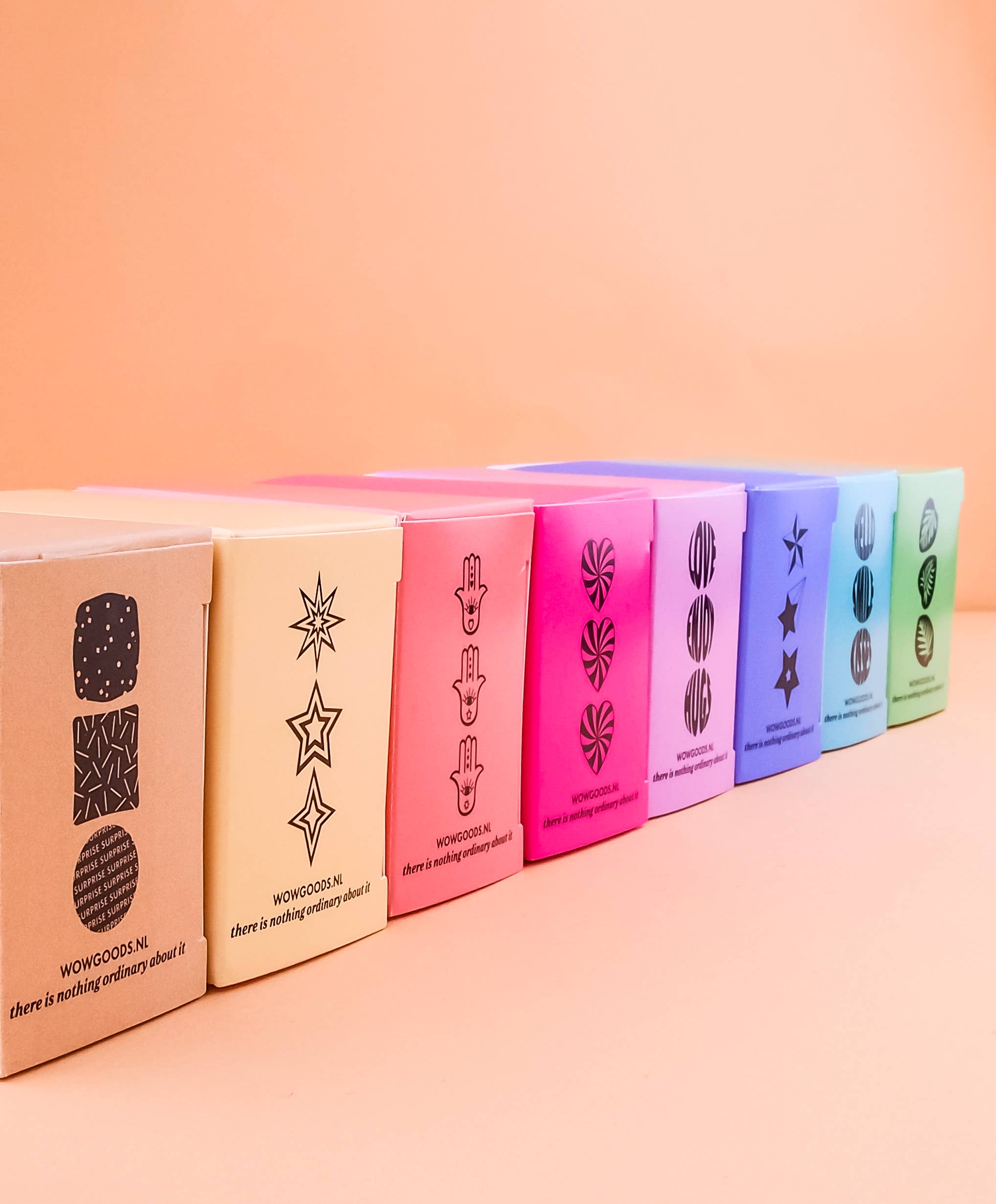 wowgoods – Engroshandel Klistermærke – Confetti Surprise - klistermærker på rulle1