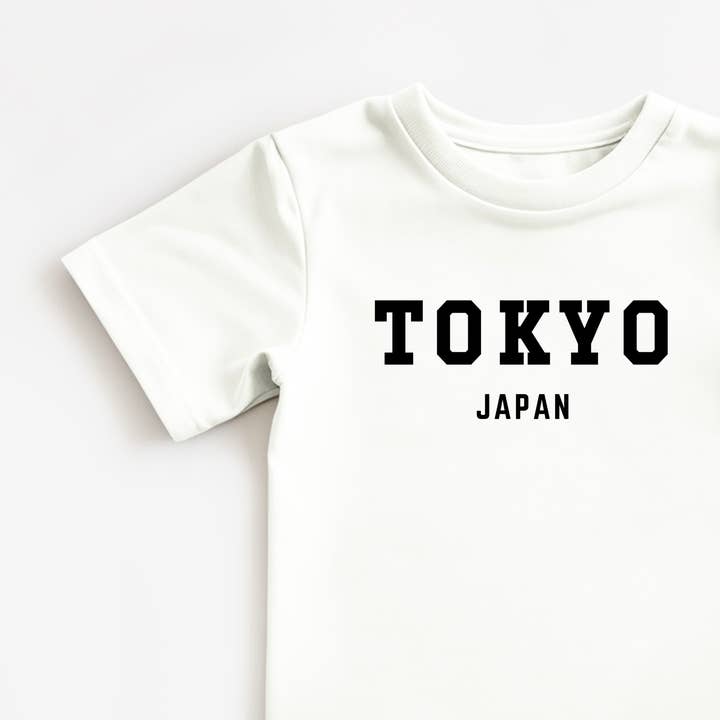 T-shirt met grafische print voor kinderen TOKYO JAPAN
voor wholesale door Little Sumo