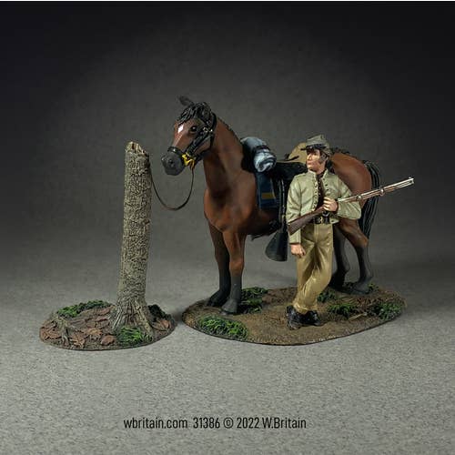 31387 - Dismounted Confederate Cavalryman Resting with Horse for wholesale by W.Britain Model Figures