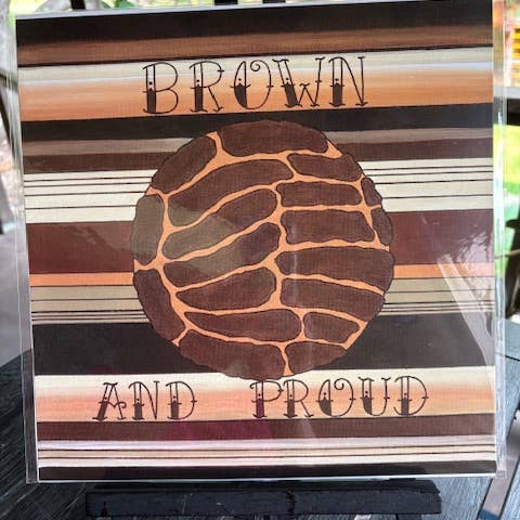 Impression d'art folklorique mexicain de la Concha brune et fière, 12 x 12 pour la vente par Karen’s Cositas