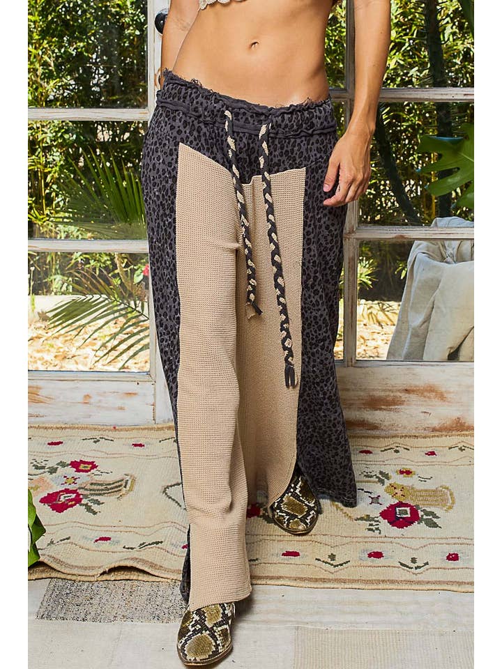 Pol Clothing - Wholesale Pants - Women's - Animal print contrast thermal straight fit knit pants10