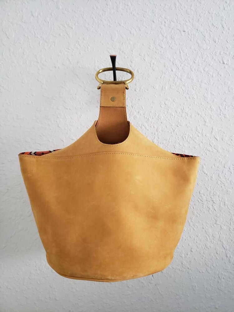 House of Takura - Wholesale Tote Bag - Women's - All Leather Sling Tote1