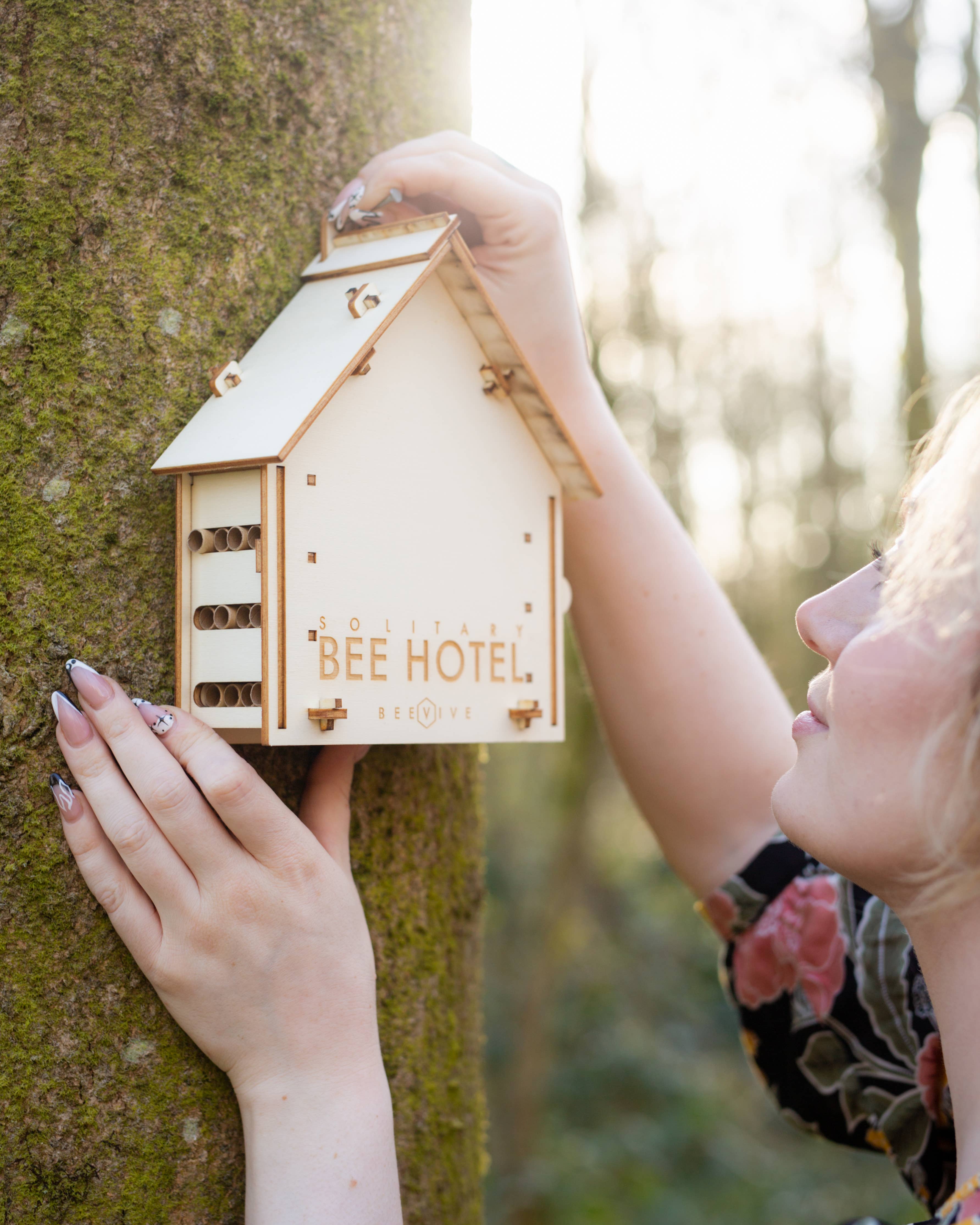 Beevive Ltd - Wholesale DIY Craft Kit - DIY Bee Hotel Kit9