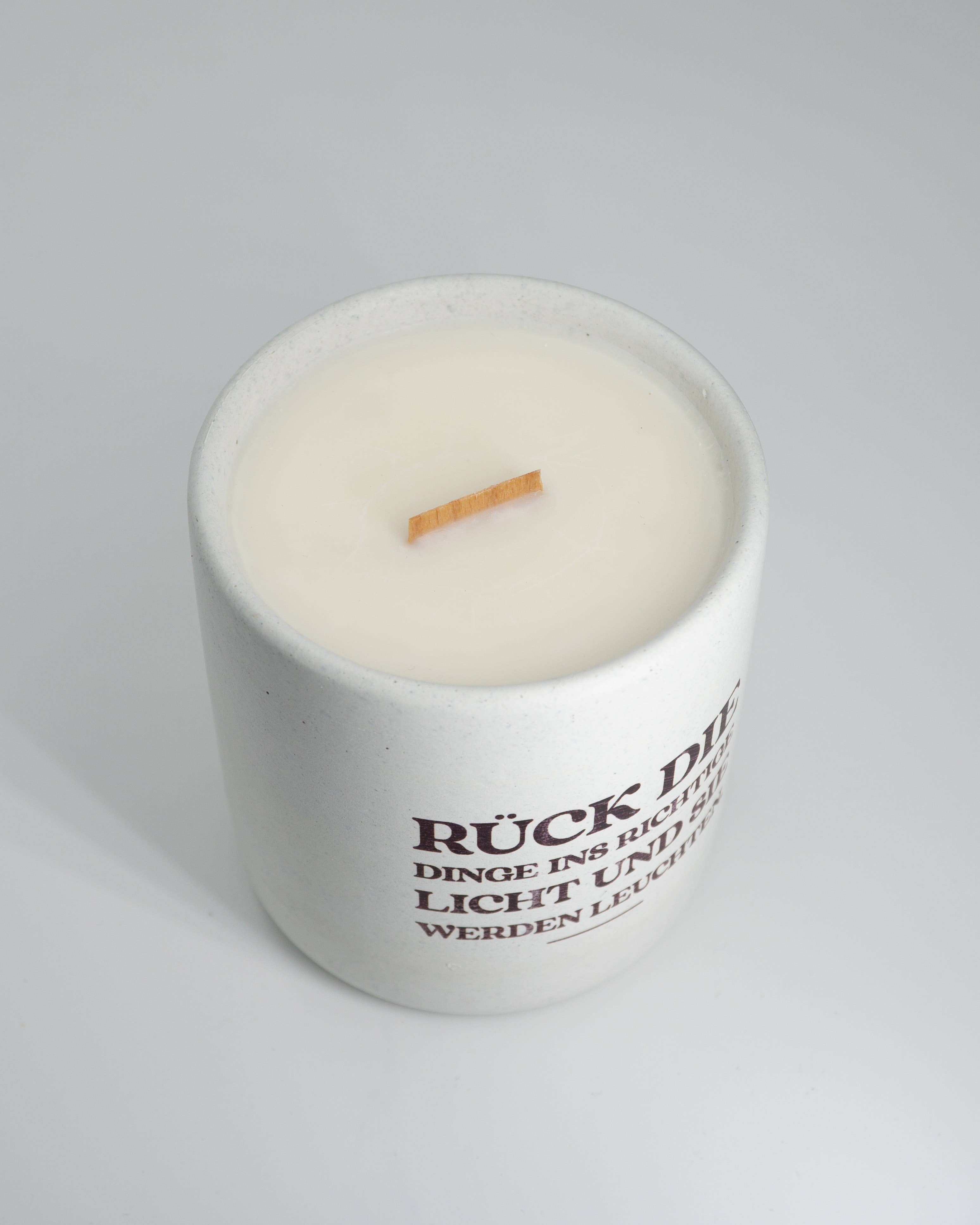this is not a card game. - Wholesale Jar/Filled Candle - Handgemachte Duftkerze aus Beton "Das richtige Licht"7
