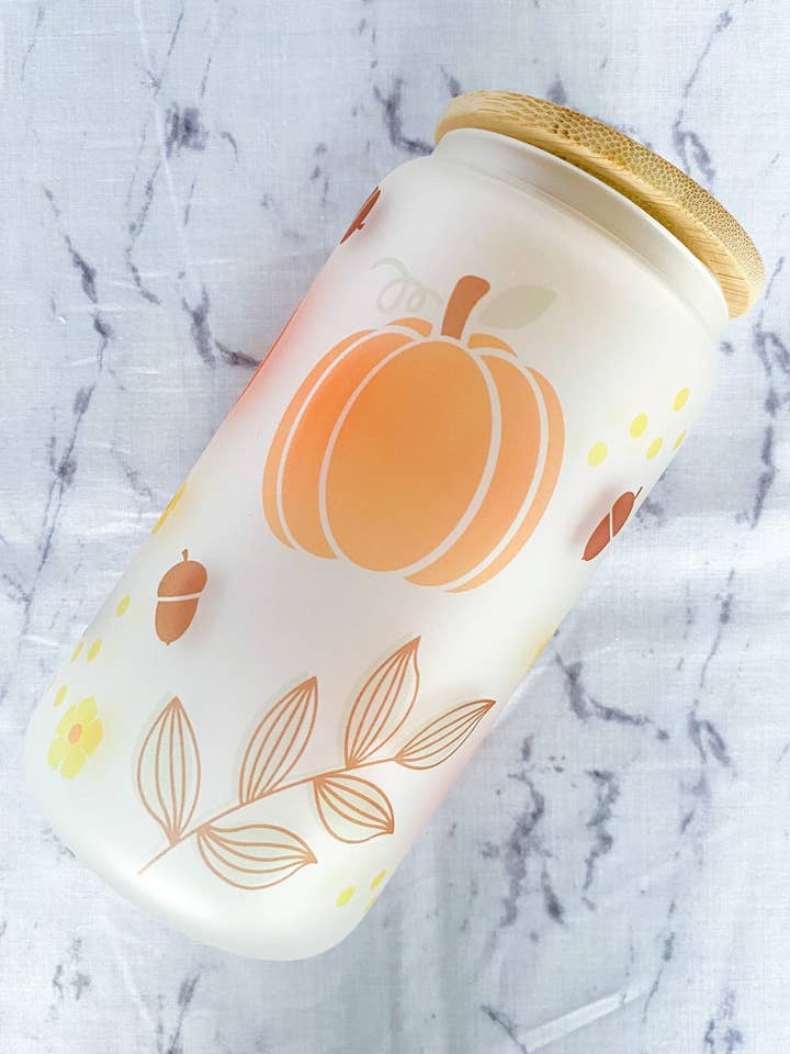 Tasse en verre à la citrouille pour la vente par Lyla & Rose