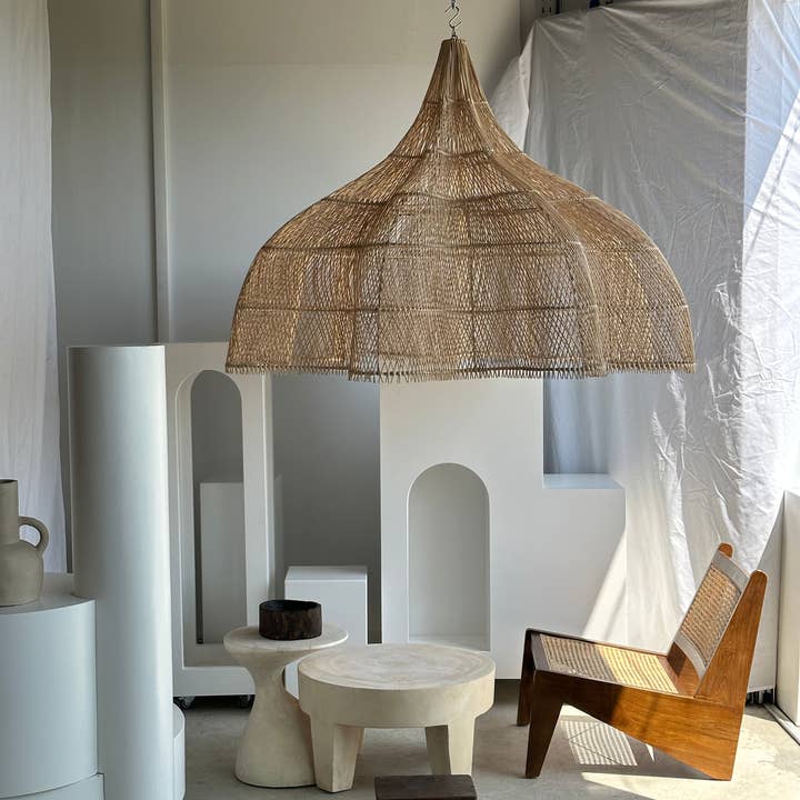 Office Objets - Wholesale Chandelier/Hanging Light - Immense rattan suspension in the shape of a flower, tulip, corolla H:1m; D:1m5061