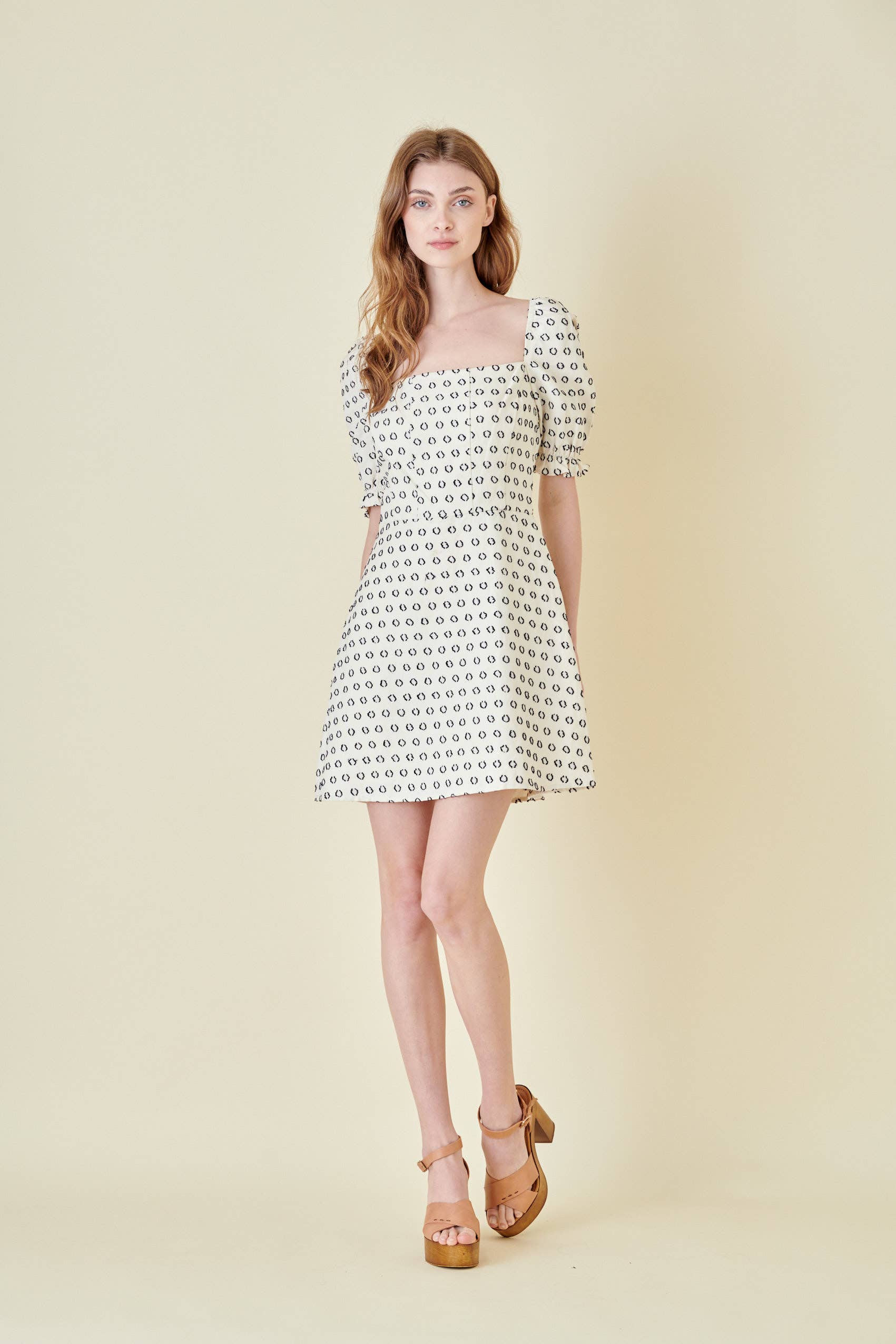 OFFWHITE Minikjole med linnedtryk m/puffærmer - DI4833 for engroshandel på Faire5