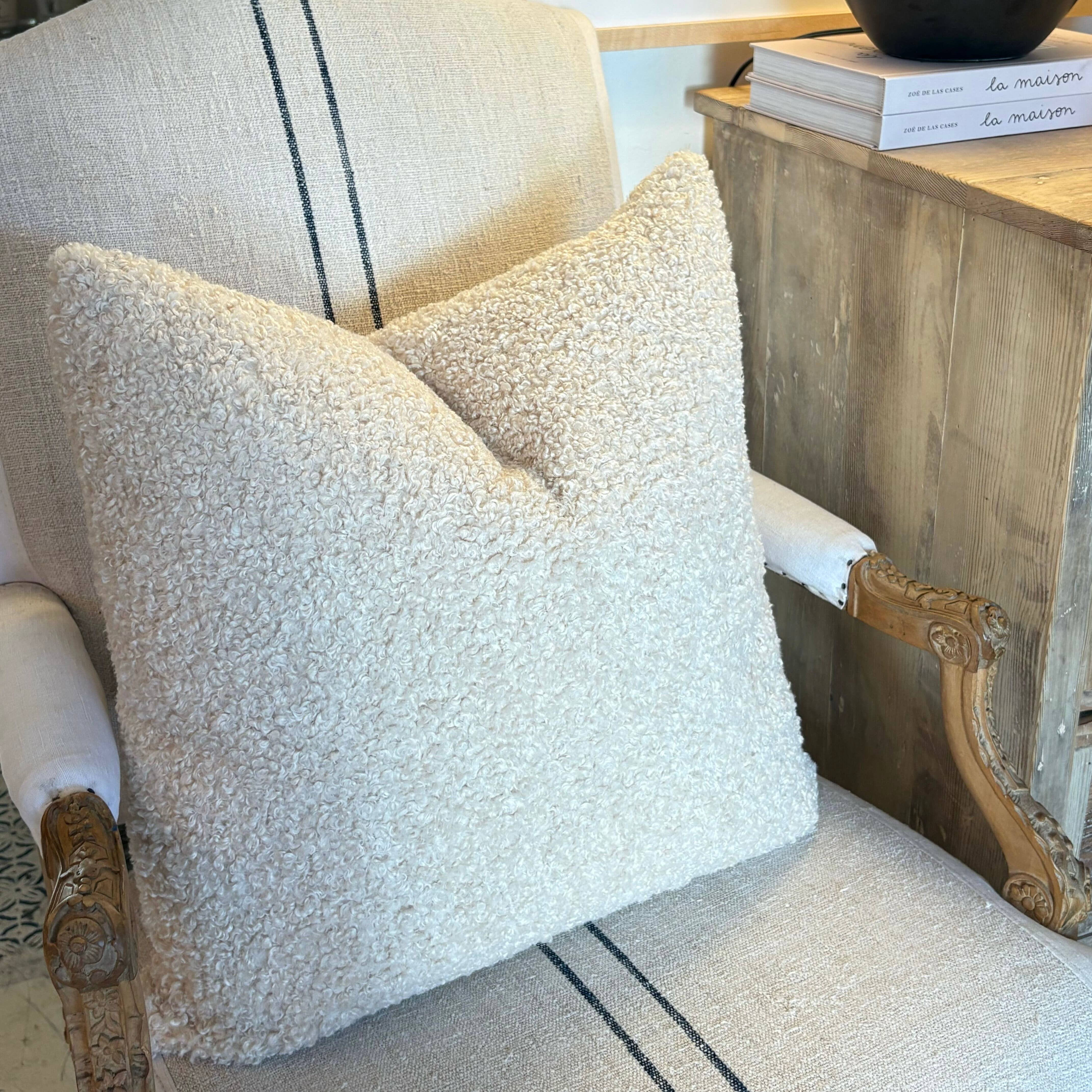 Tumbleweed & Dandelion - Wholesale Throw/Decorative Pillow - The Doux Boucle Pillow2