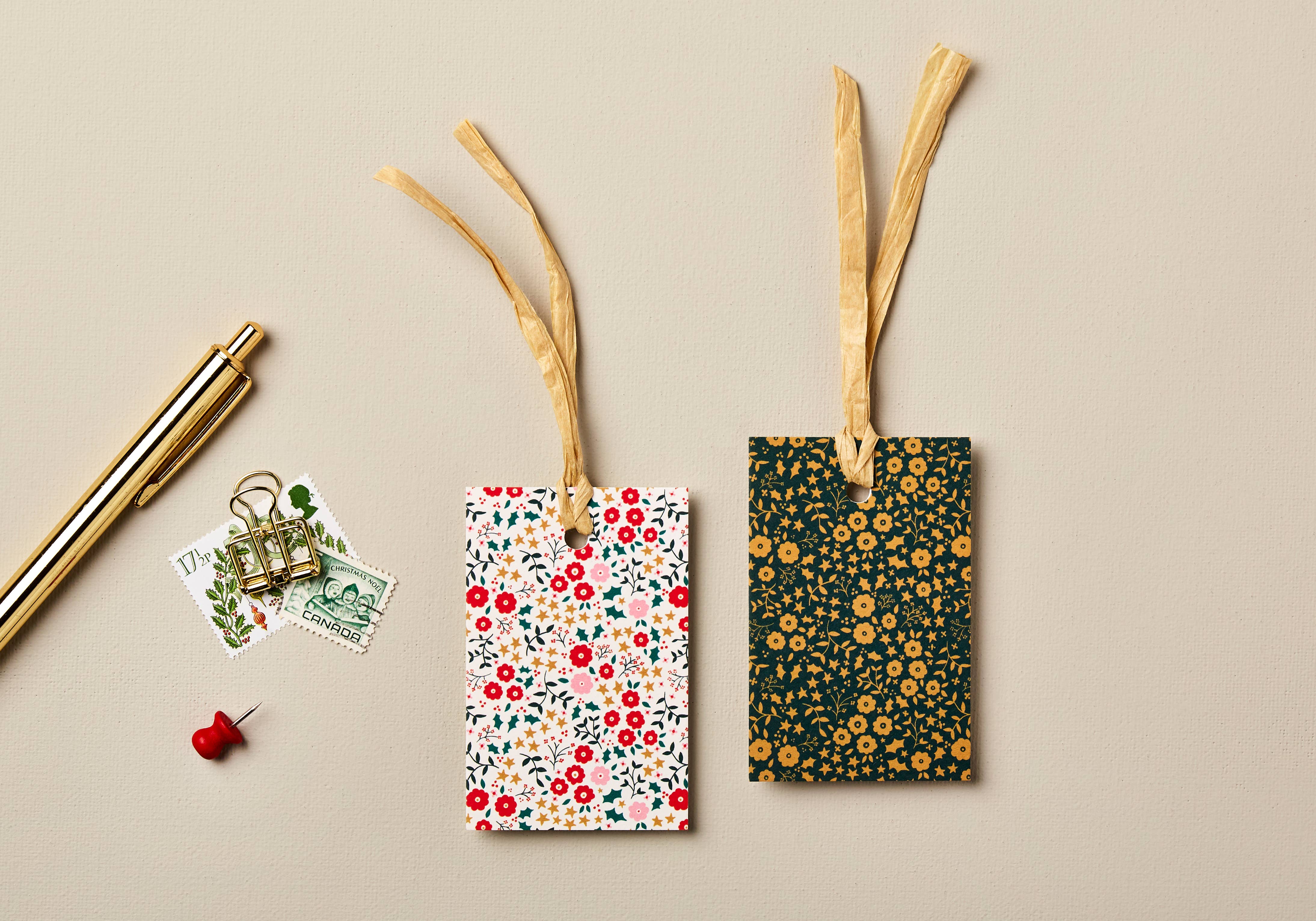 Lucy says I do – wholesale Flat wrap – Little Flower and Star Christmas Gift Wrap double sided6