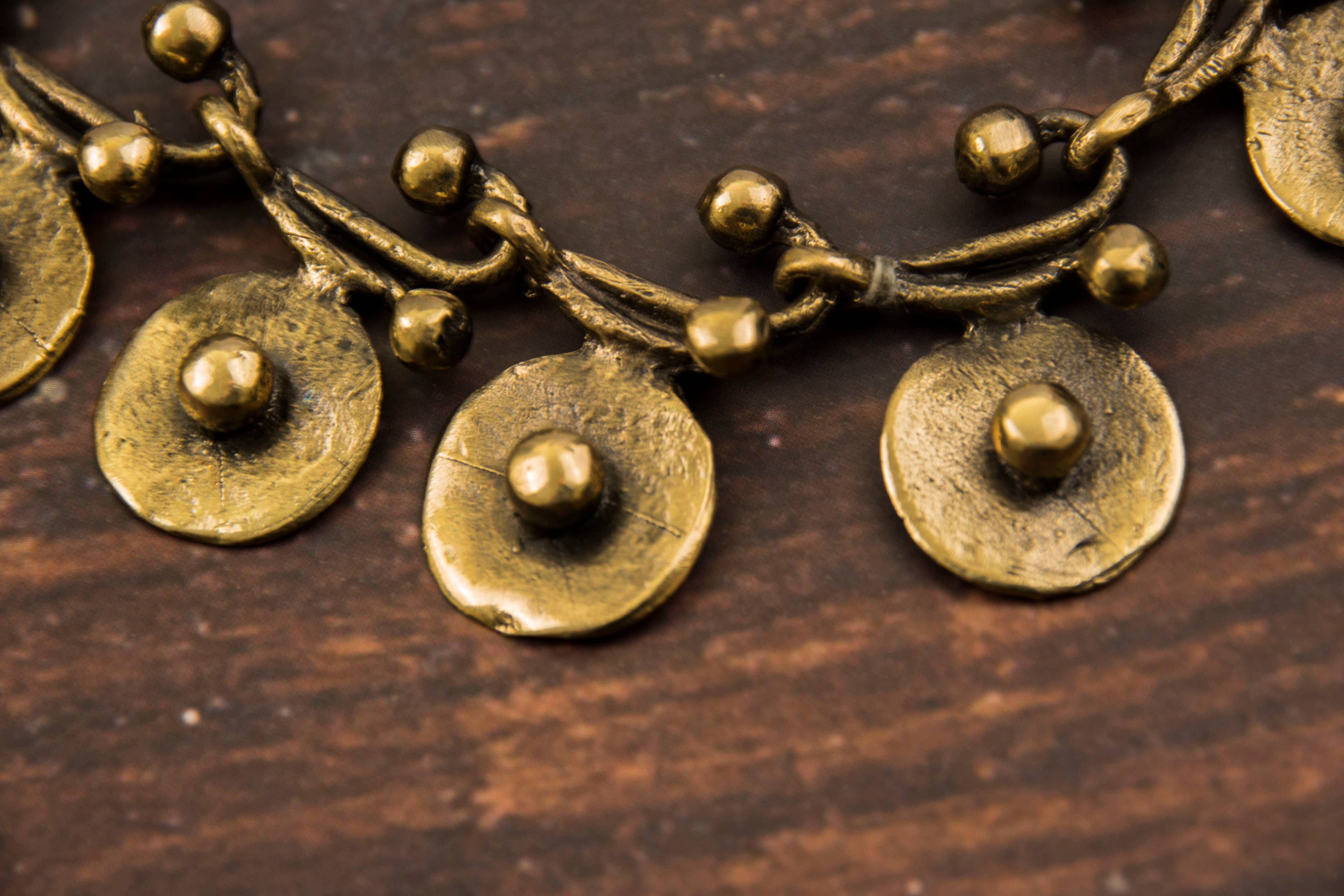 Silk Wool and Bijoux – wholesale Bib necklace – Bronze Pebbles Necklace1