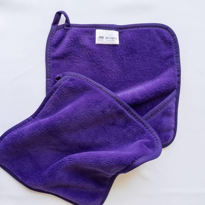 Purple Jo On the Go Makeup Remover Cloth for wholesale by JoOnTheGo