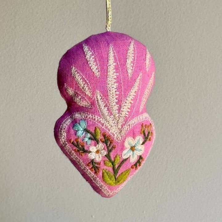Belle's Nest - Wholesale Ornament - Precious Pink Embroidered Heart Ornament 1