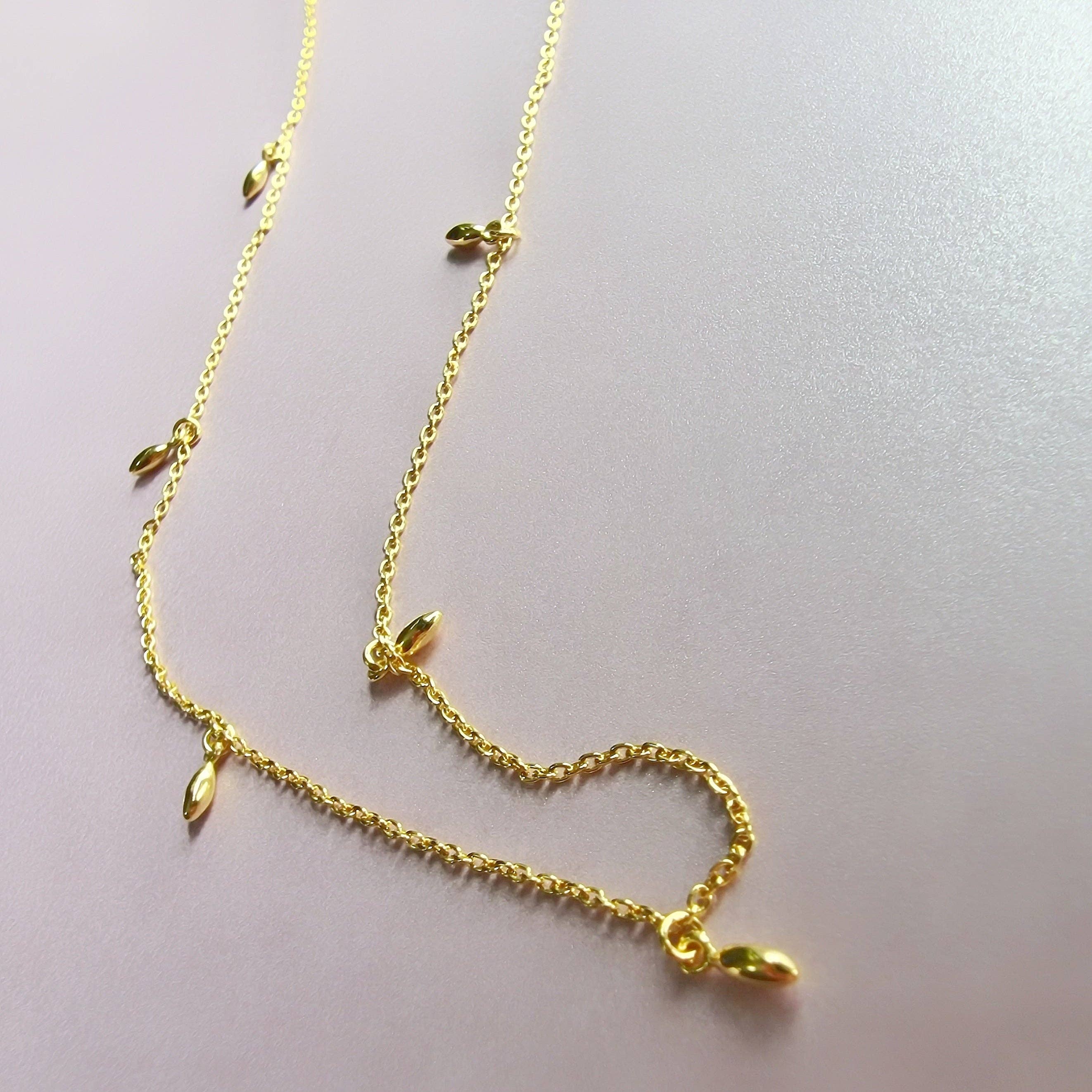 Vurchoo – wholesale Pendant/charm necklace – Yellow Gold Rice Grain Charm Necklace3
