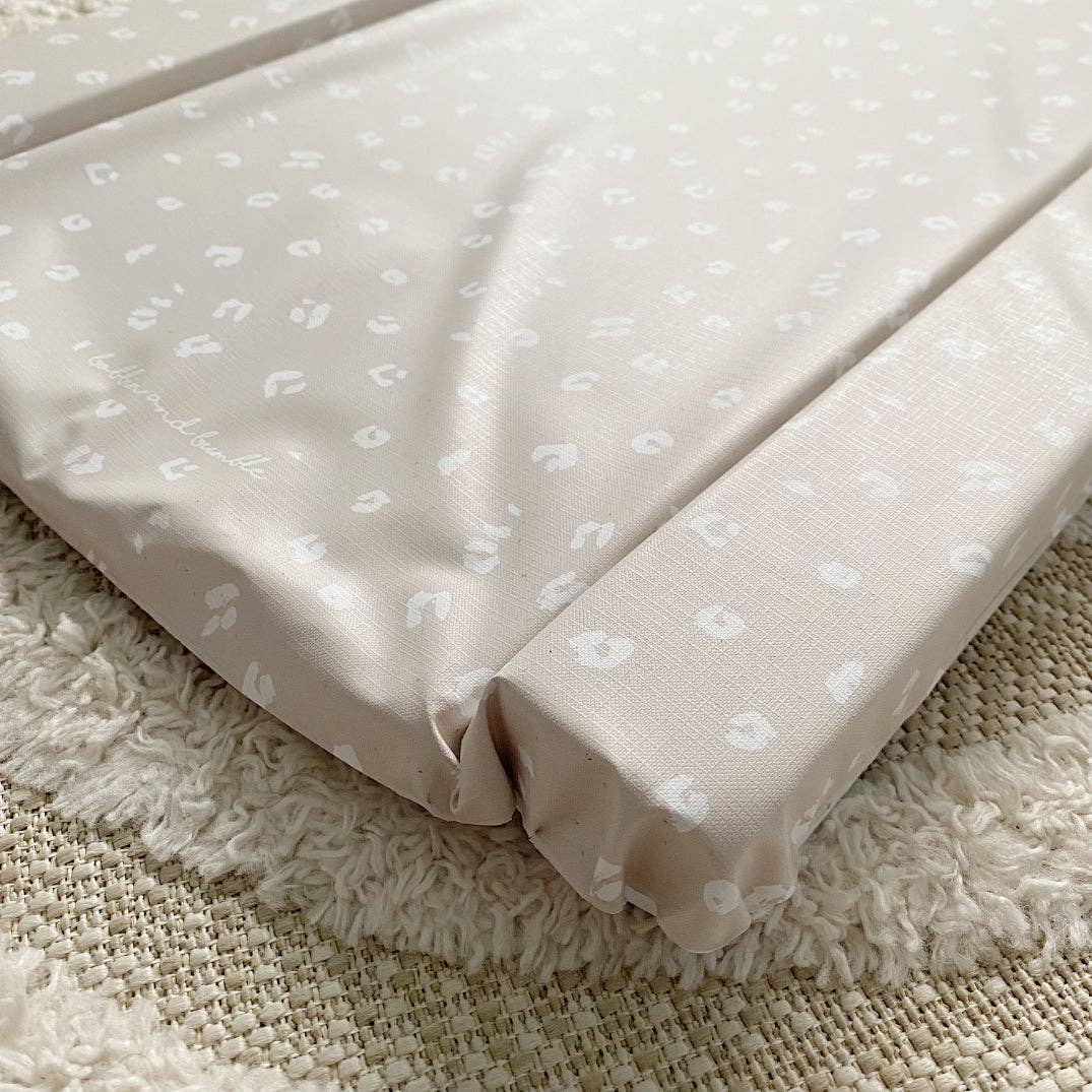 Bobbin and Bumble - Baby Changing Mats – wholesale Changing mat/pad – Baby – Baby Changing Mat | Speckled Sand Animal Print | Handmade UK6