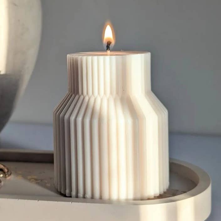 Lexi dekorativt ljus för wholesale av Iconic Candles